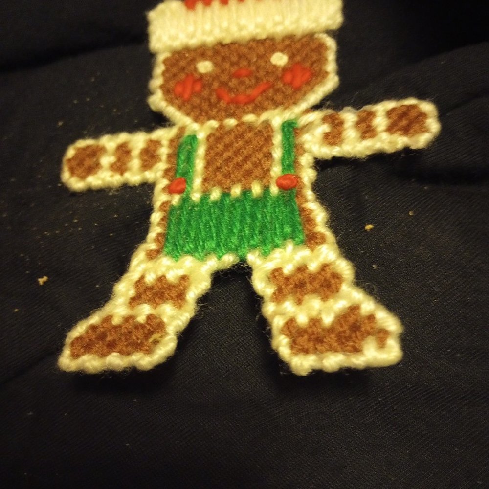 Vintage Ch ristmas Gingerbreaad Man $3rigerator Magent msfr in the  70s